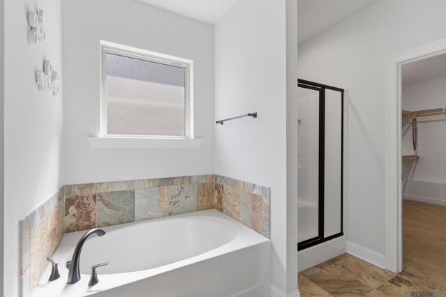 41294 Hackett Canal Dr, Gonzales, LA 70737