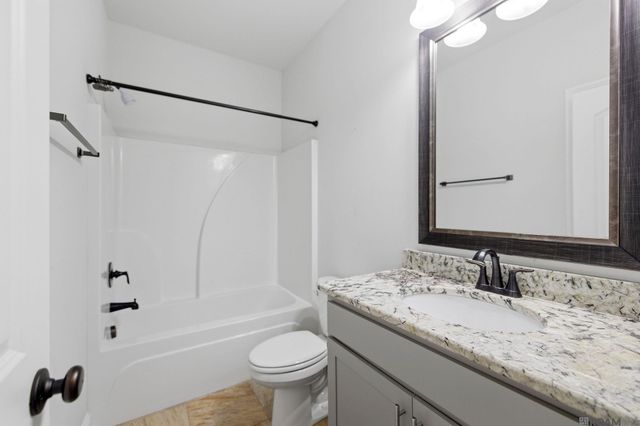 41294 Hackett Canal Dr, Gonzales, LA 70737