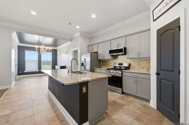 41294 Hackett Canal Dr, Gonzales, LA 70737