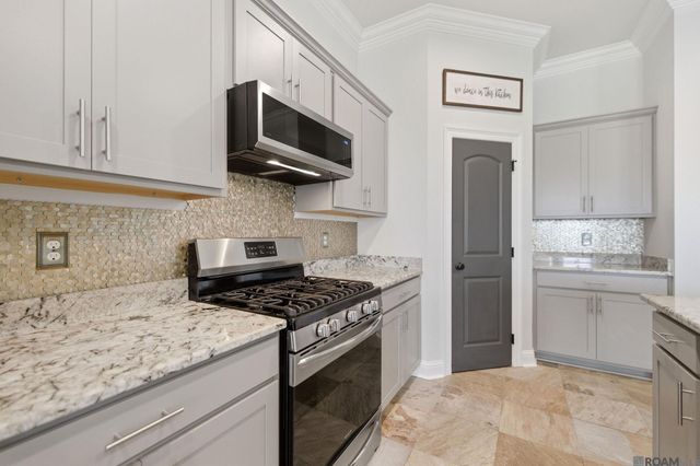 41294 Hackett Canal Dr, Gonzales, LA 70737