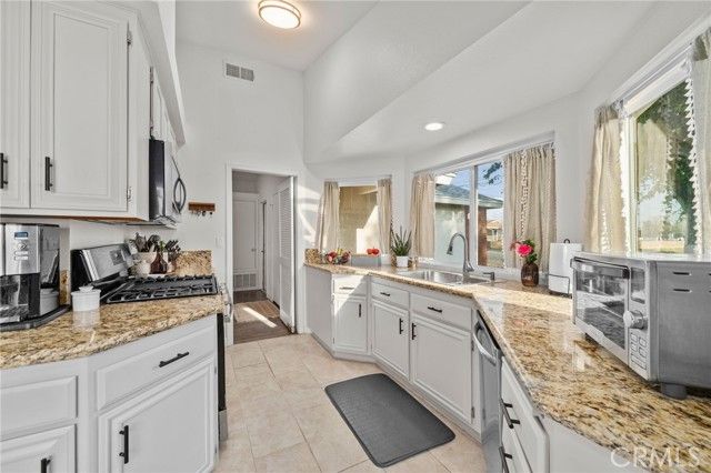 35662 Avenue H, Yucaipa, CA 92399