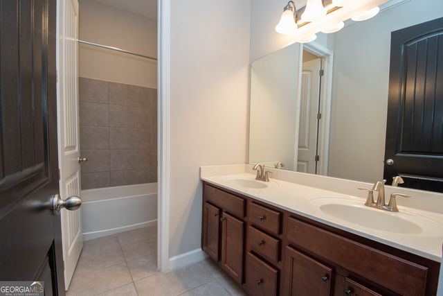 185 Treeside Terrace, Fayetteville, GA 30214