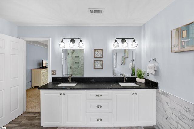 18 Wrenwood Court, Greer, SC 29651