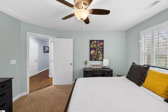 18 Wrenwood Court, Greer, SC 29651