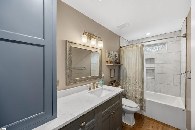 18 Wrenwood Court, Greer, SC 29651