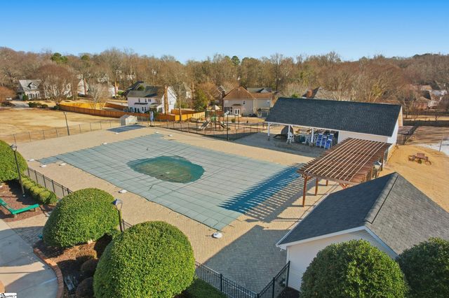 18 Wrenwood Court, Greer, SC 29651