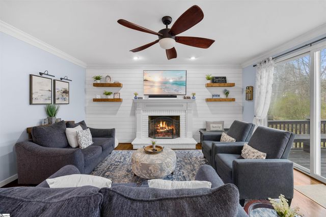 18 Wrenwood Court, Greer, SC 29651