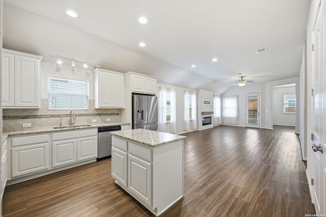 6572 Mason Valley, Schertz, TX 78108