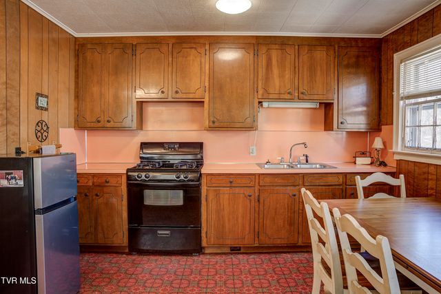 2219 Highway 91, Elizabethton, TN 37643