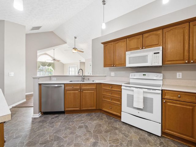 2536 Landings Way, 7, Grove City, OH 43123