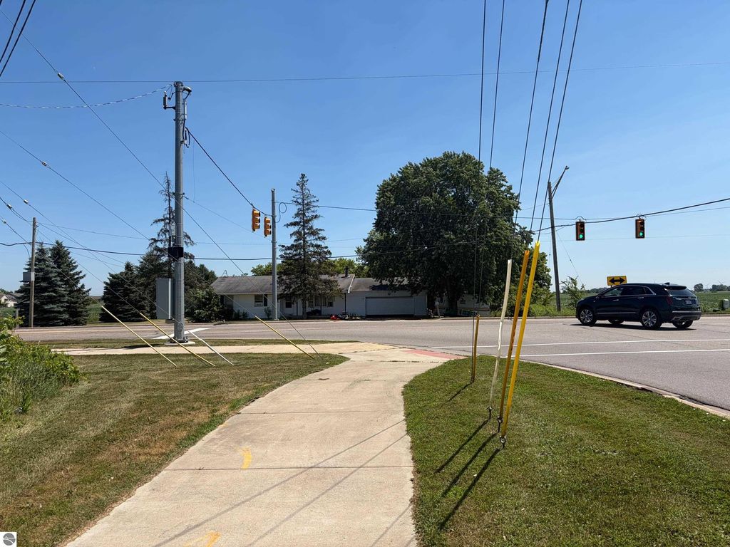 Image 2 of property listing at 4497 S Isabella Road, Mt Pleasant, MI 48858
