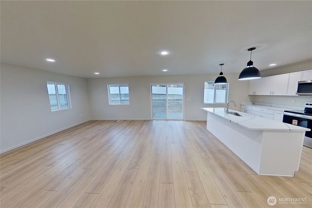 150 Juanita Way, Malaga, WA 98828