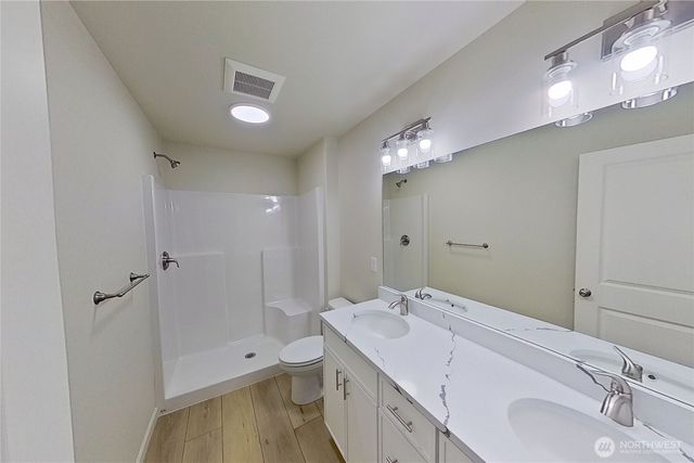 150 Juanita Way, Malaga, WA 98828