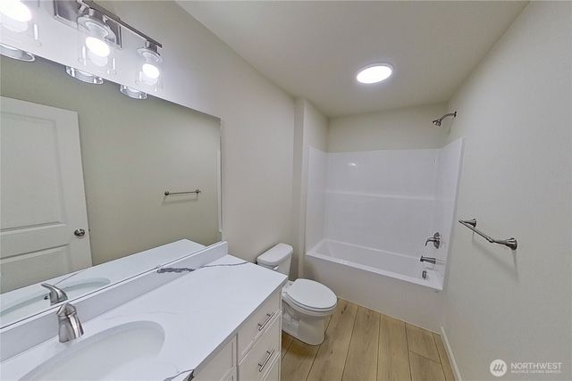 150 Juanita Way, Malaga, WA 98828