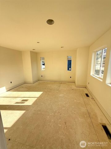 150 Juanita Way, Malaga, WA 98828