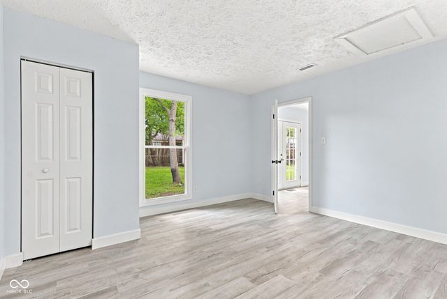 3570 Decamp Drive, Indianapolis, IN 46226