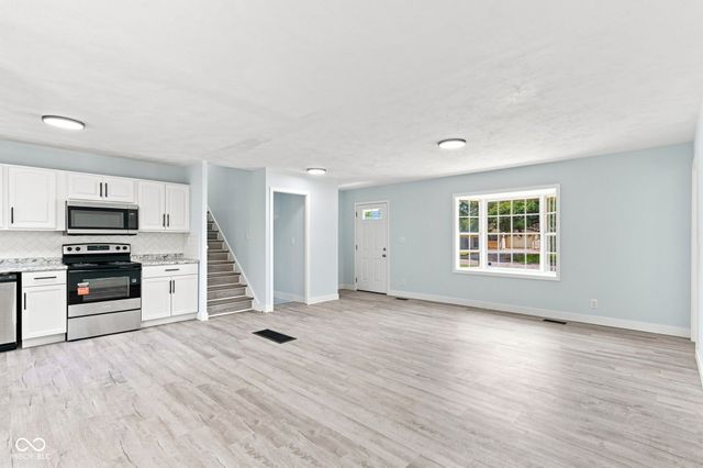 3570 Decamp Drive, Indianapolis, IN 46226