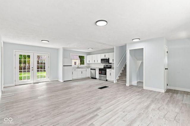 3570 Decamp Drive, Indianapolis, IN 46226