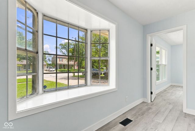 3570 Decamp Drive, Indianapolis, IN 46226