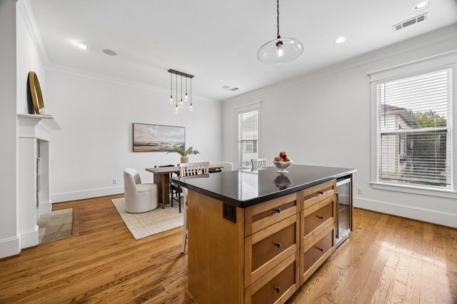 916 Lawrence Street A, Houston, TX 77008