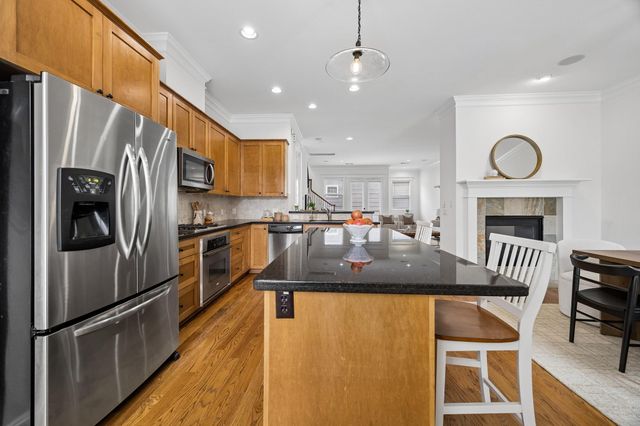 916 Lawrence Street A, Houston, TX 77008