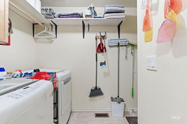 3125 N High Desert, Meridian, ID 83642