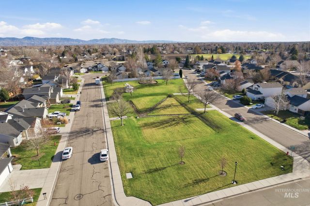 3125 N High Desert, Meridian, ID 83642