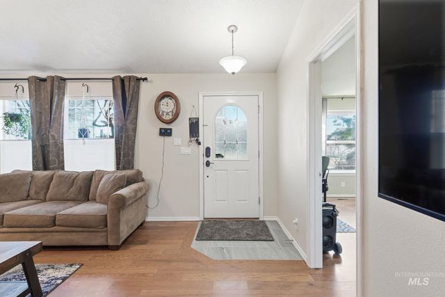 3125 N High Desert, Meridian, ID 83642