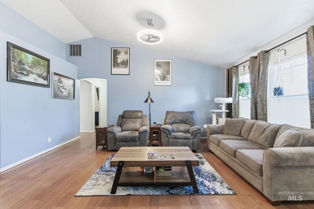 3125 N High Desert, Meridian, ID 83642