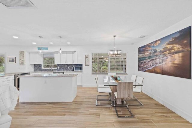 5554 Hibiscus Road, Jupiter, FL 33458