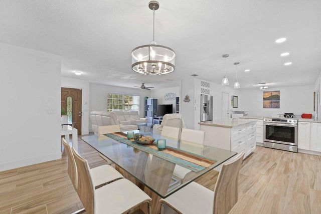 5554 Hibiscus Road, Jupiter, FL 33458