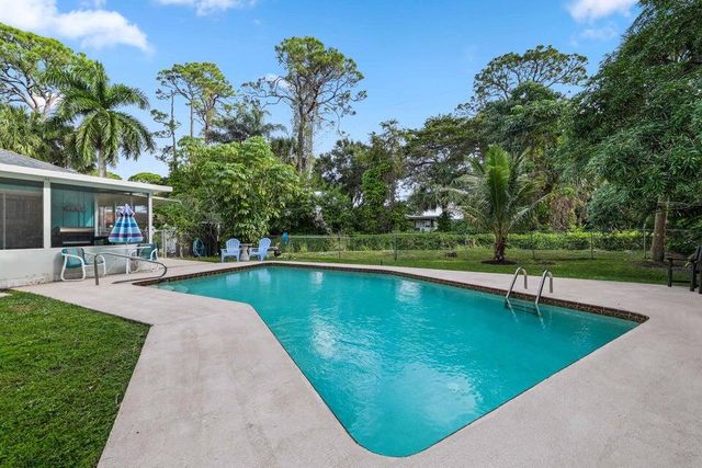 5554 Hibiscus Road, Jupiter, FL 33458