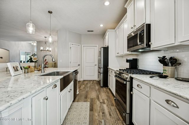 32 CARNAUBA Way, Jacksonville, FL 32081