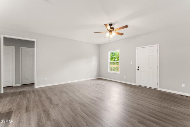 2050 Kings View Loop, Seymour, TN 37865