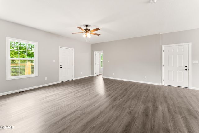 2050 Kings View Loop, Seymour, TN 37865