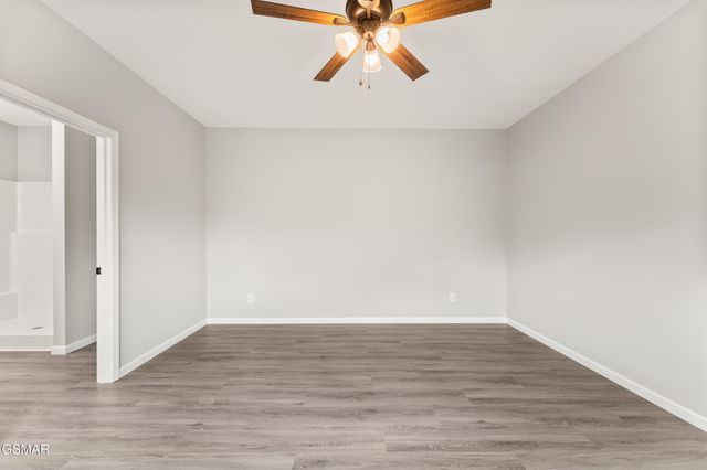 2050 Kings View Loop, Seymour, TN 37865