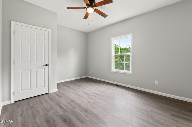 2050 Kings View Loop, Seymour, TN 37865