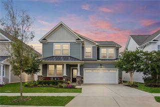 1423 Waltham LN, Newport News, VA 23608