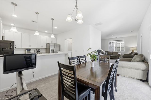 5112 Cora Anne LN, Virginia Beach, VA 23455