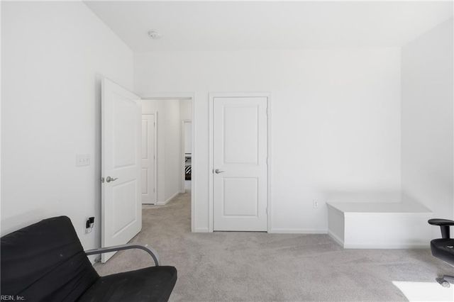 5112 Cora Anne LN, Virginia Beach, VA 23455