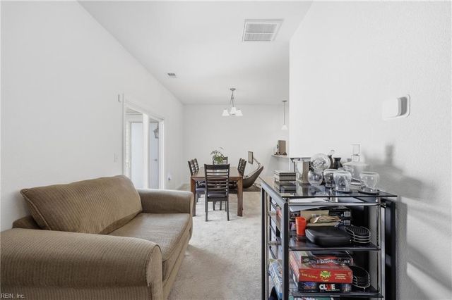 5112 Cora Anne LN, Virginia Beach, VA 23455