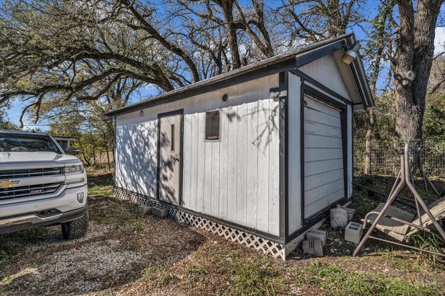 1835 Fort Graham Road, Waco, TX 76705