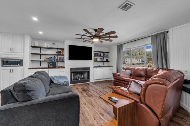 1835 Fort Graham Road, Waco, TX 76705