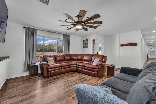 1835 Fort Graham Road, Waco, TX 76705