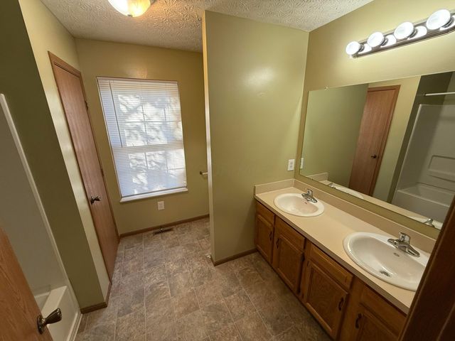 1670 Marshall Avenue, Obetz, OH 43207