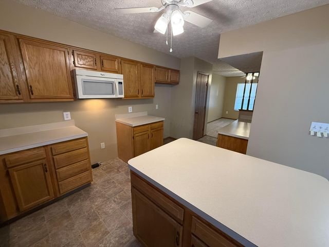 1670 Marshall Avenue, Obetz, OH 43207