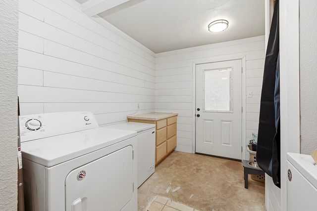 807 Lee Street, Tioga, TX 76271