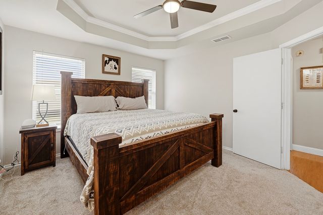 807 Lee Street, Tioga, TX 76271