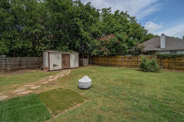 807 Lee Street, Tioga, TX 76271