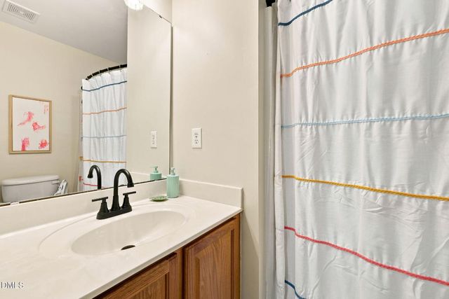 8496 Central Drive, Raleigh, NC 27613